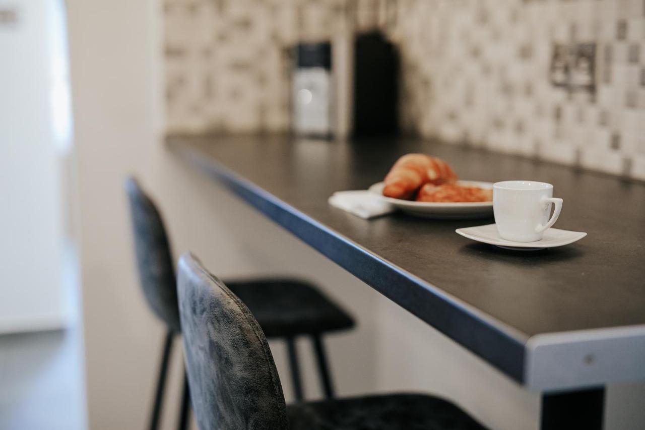 Lazaros Centre Apartment Lárnaka Kültér fotó
