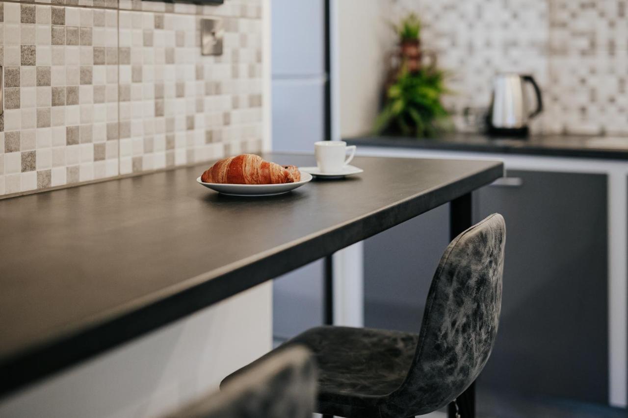 Lazaros Centre Apartment Lárnaka Kültér fotó